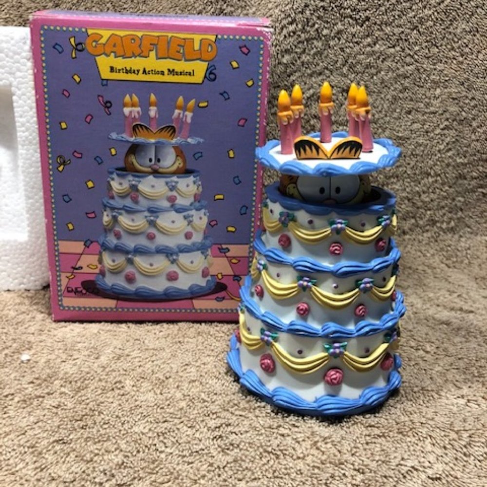 RARE Vintage Enesco Garfield Birthday Action Musical
